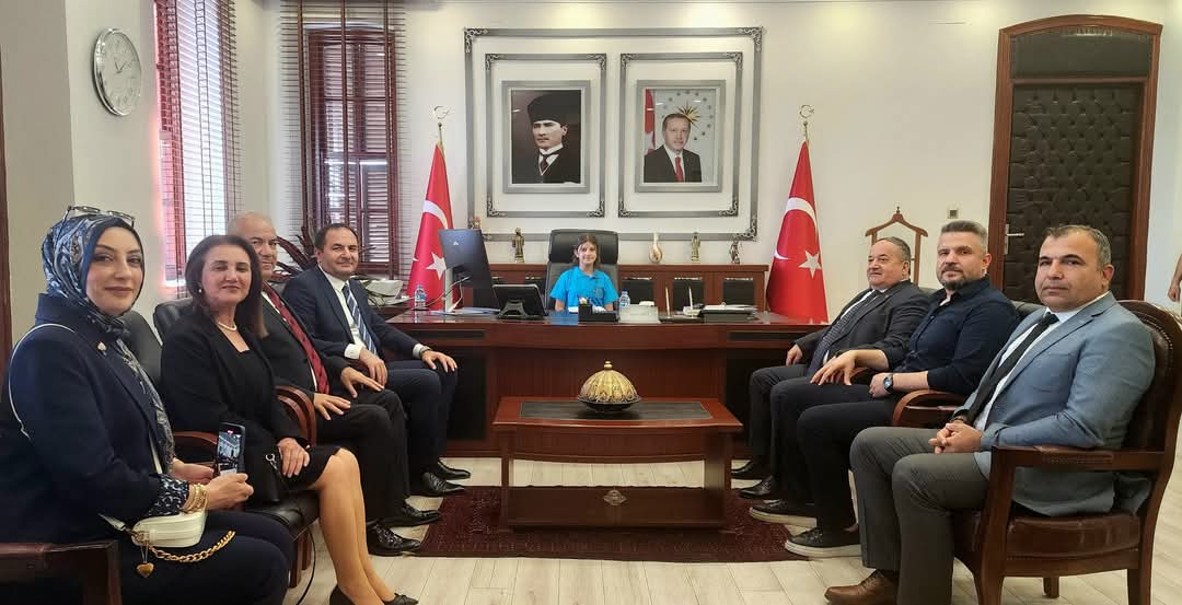 23 NİSAN ULUSAL EGEMENLİK VE ÇOCUK BAYRAMI KAPSAMINDA MAKAM TEMSİLİ OLARAK ÖĞRENCİMİZE TESLİM EDİLDİ